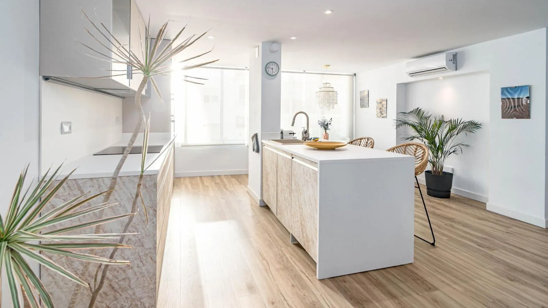 Eac3F- Modern & Light Apartment Steps From The Sea Estepona 0*,