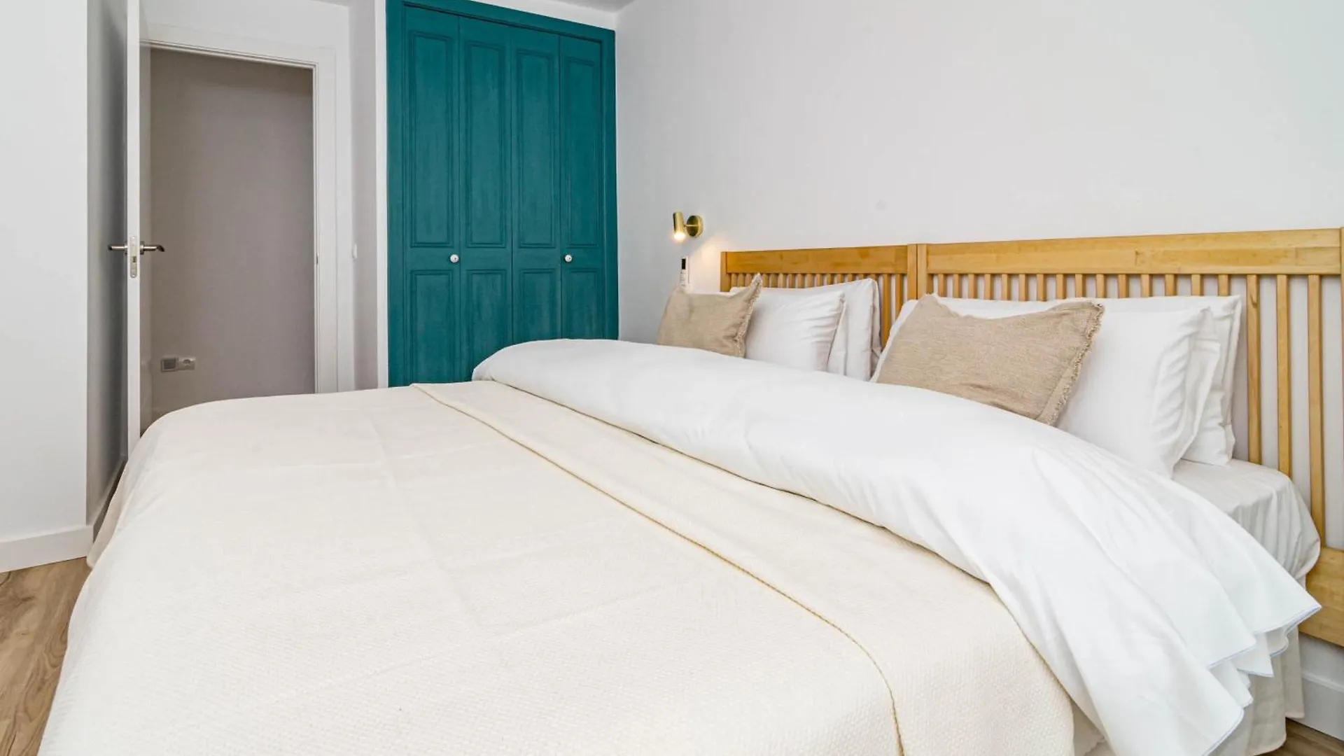 Eac3F- Modern & Light Apartment Steps From The Sea Estepona